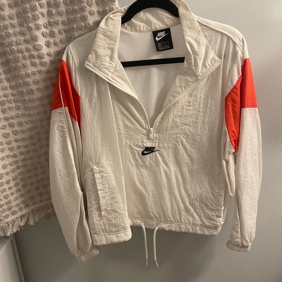 Nike jacket - Picture 3 of 3